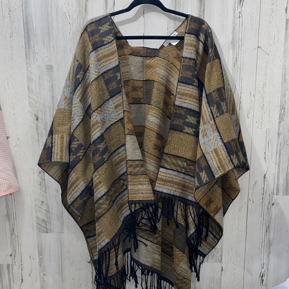 0122 WD NY Plaid Fringe Wrap
